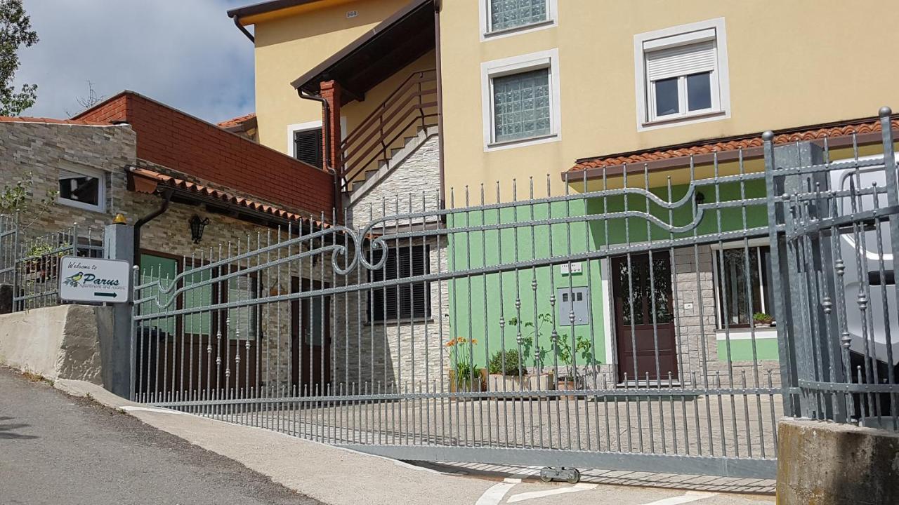 Apartment And Rooms Parus Koper Exterior photo